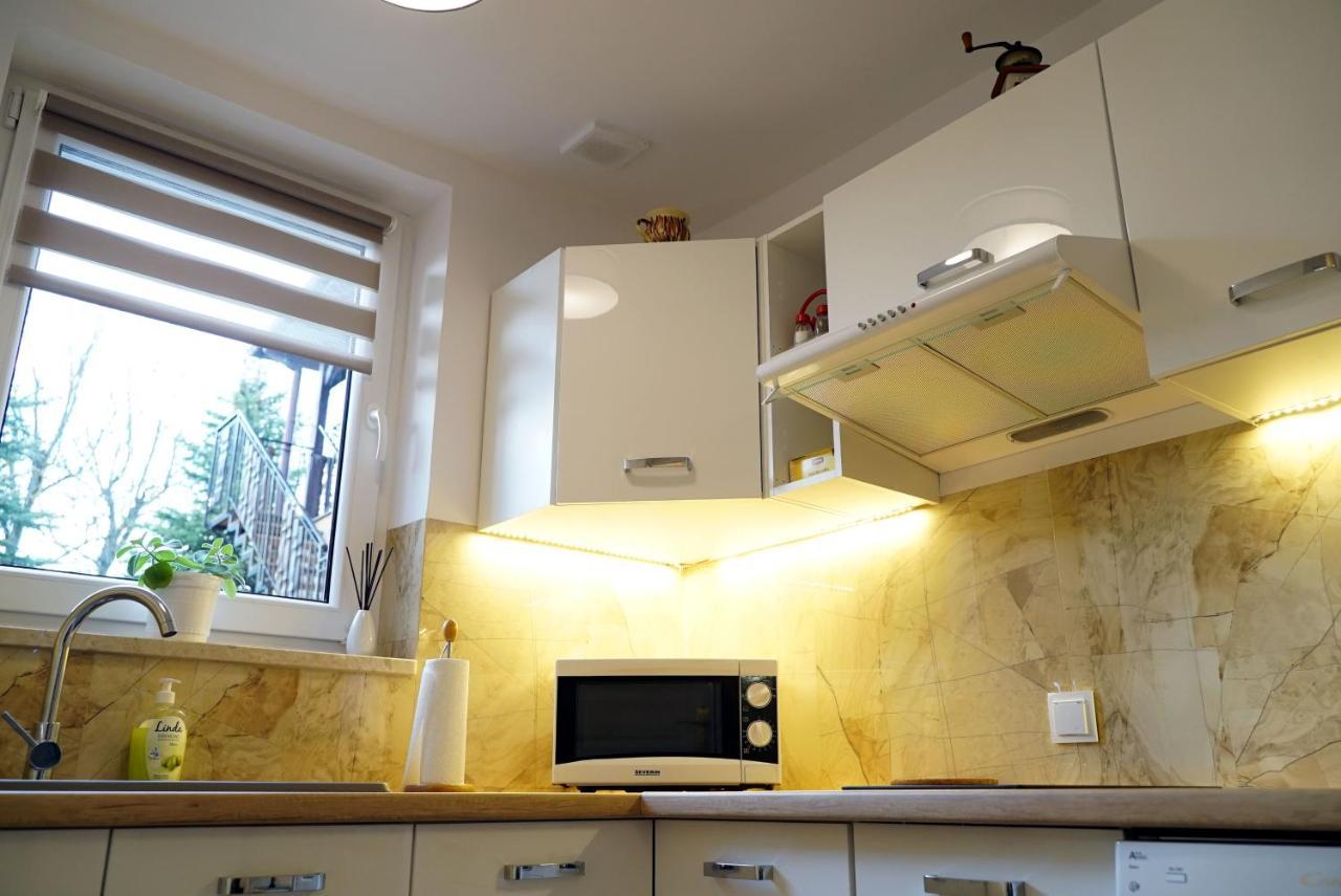 Apartament Naleczow Dom Pod Orzechami Esterno foto