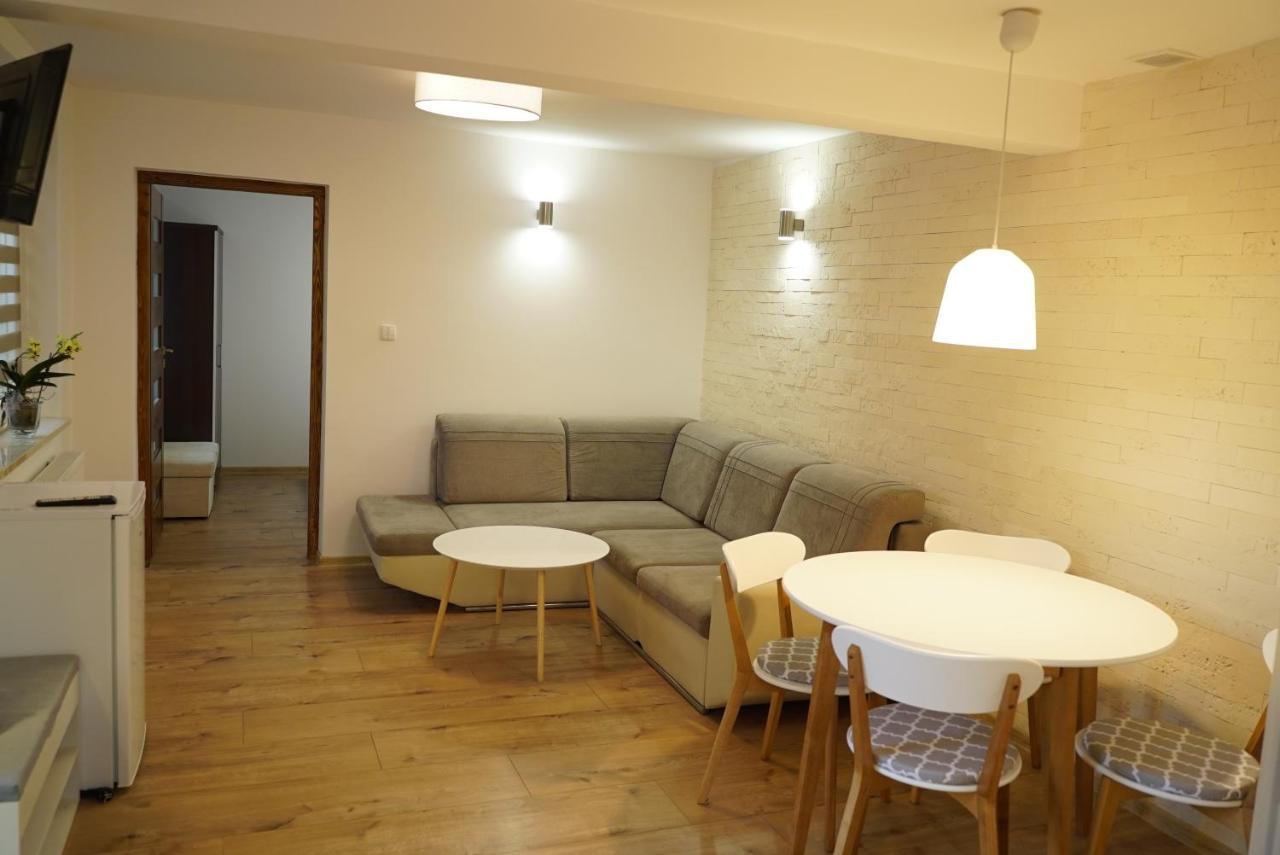Apartament Naleczow Dom Pod Orzechami Esterno foto