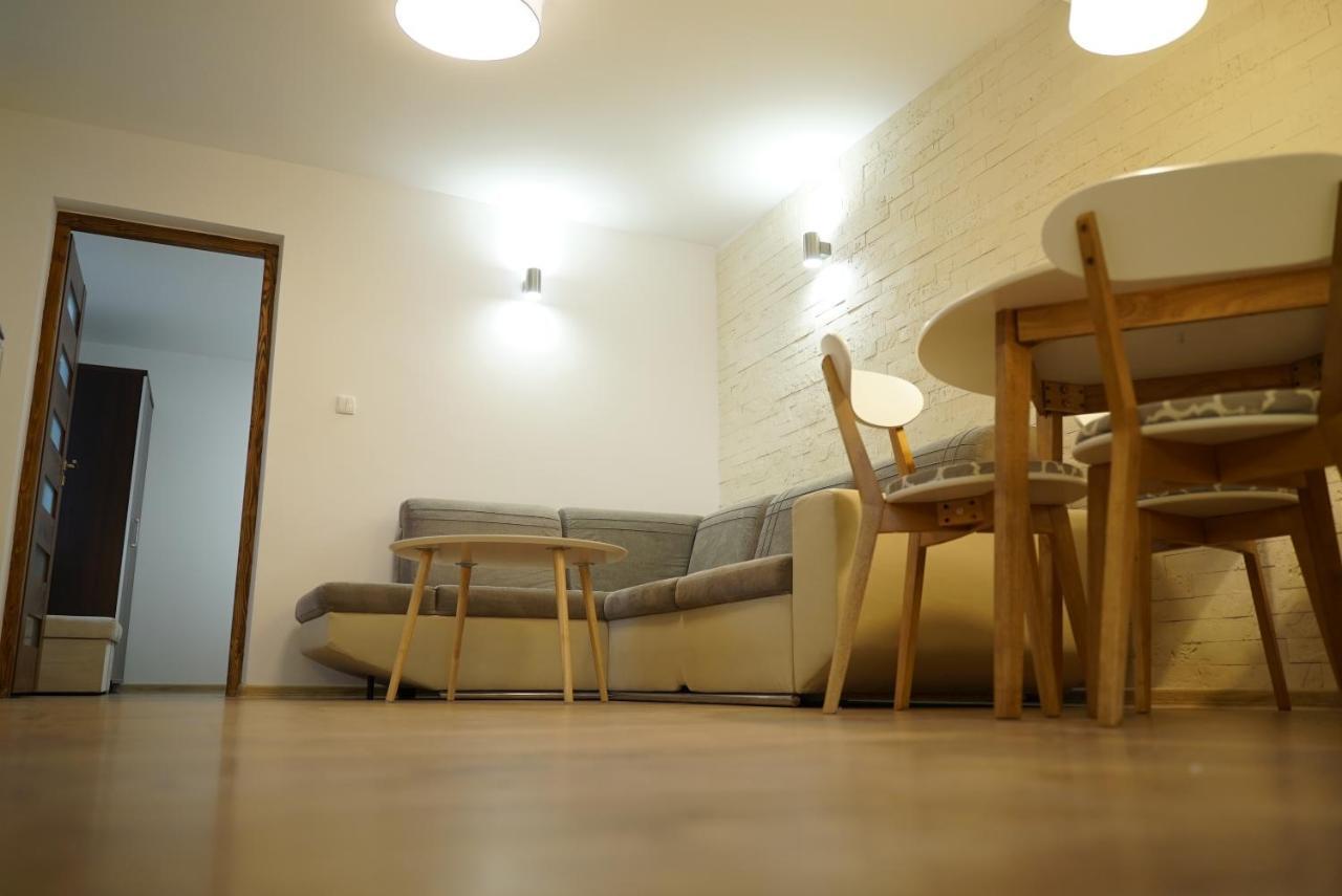 Apartament Naleczow Dom Pod Orzechami Esterno foto