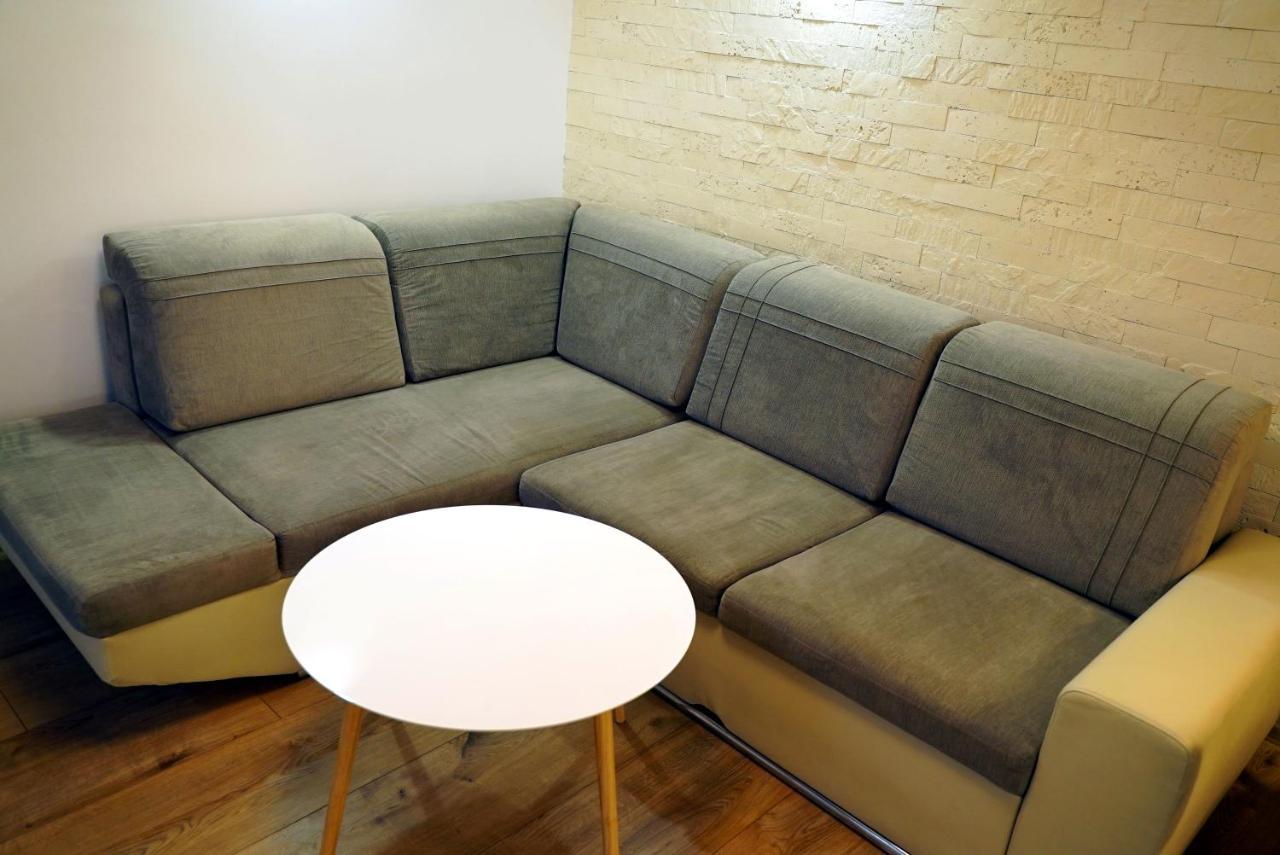 Apartament Naleczow Dom Pod Orzechami Esterno foto